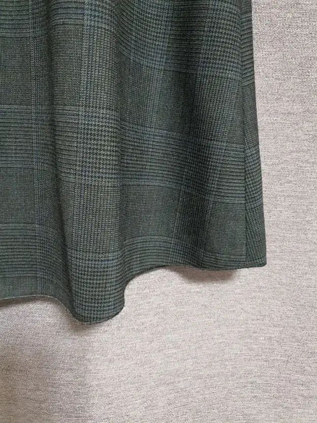 プリーツ ディテール