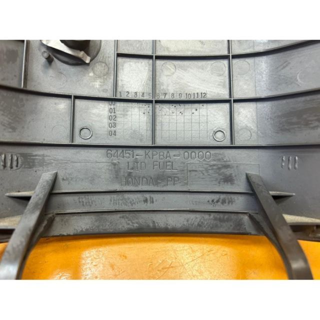 YE 59632 ホンダ HONDA フォルツァ MF06-130 給料口カバー インナー カウル ガソリン 燃料 蓋 BRIGHTFACE_UK