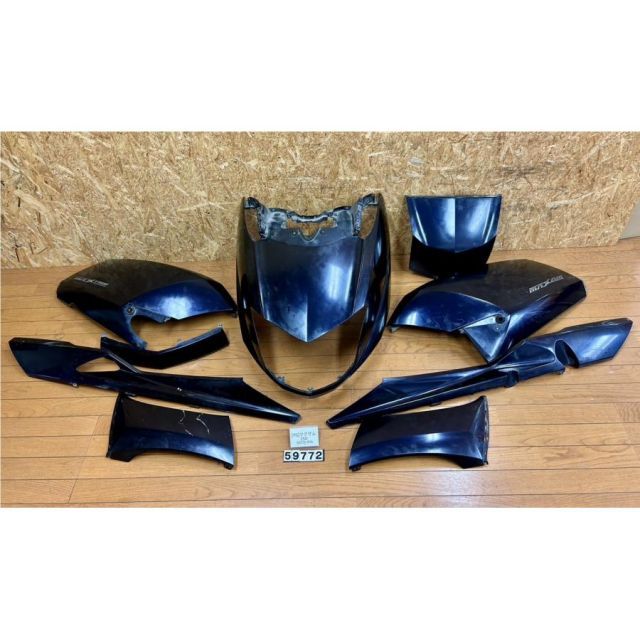 YG 59772 ヤマハ YAMAHA マグザム250 SG17J-014 外装カウルセット アッパー サイド リア フェンダー