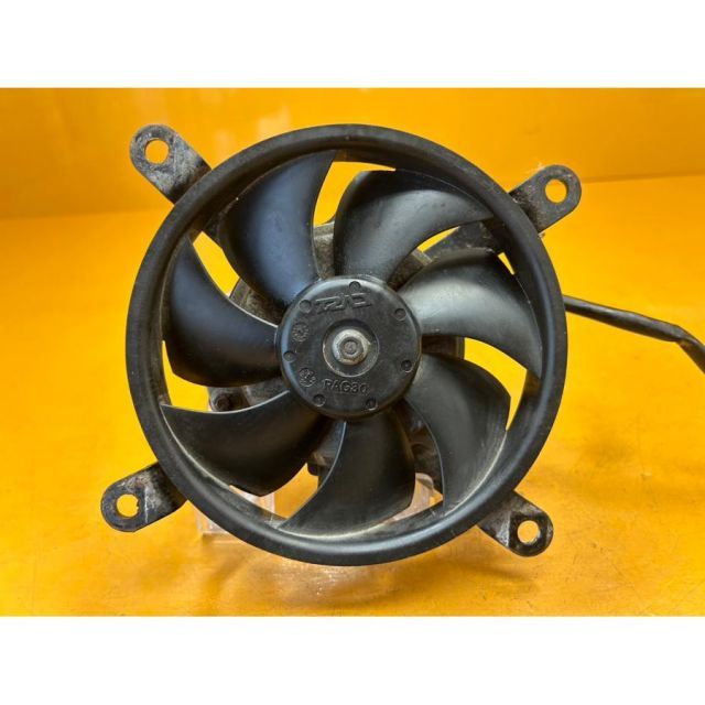 YG 59770]@ヤマハ YAMAHA マグザム250 SG17J-014 ラジエーターファン