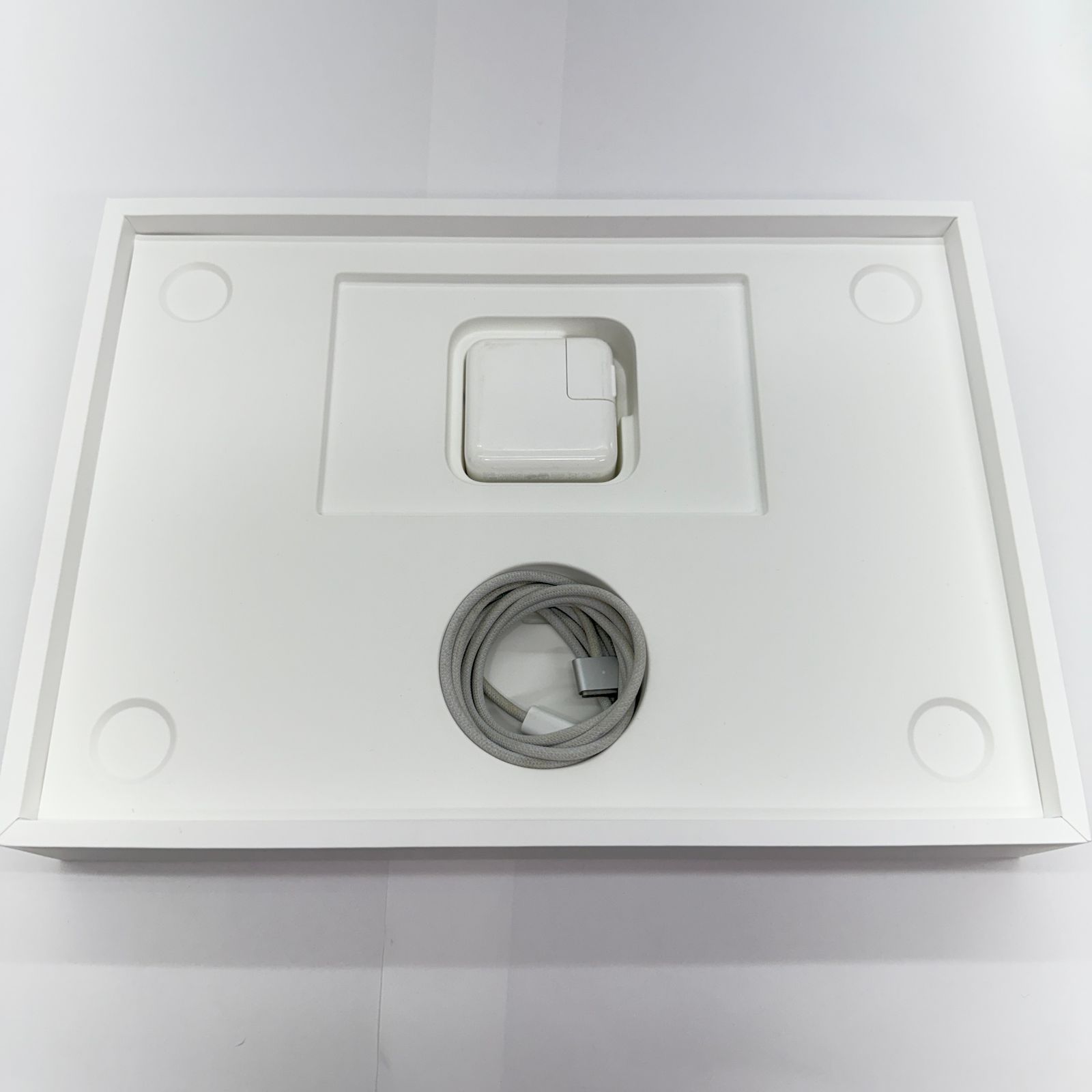 Apple MacBook Air 13インチ 2025 M2 8GB 256GB シルバー MLXY3J A バッテリー最大容量 C5221-80