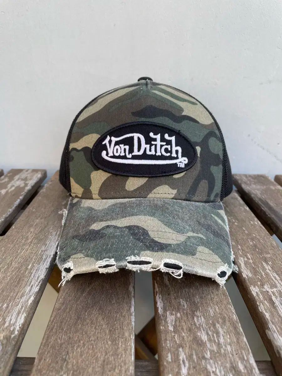 ボンダッチ カモ トラッカーキャップ