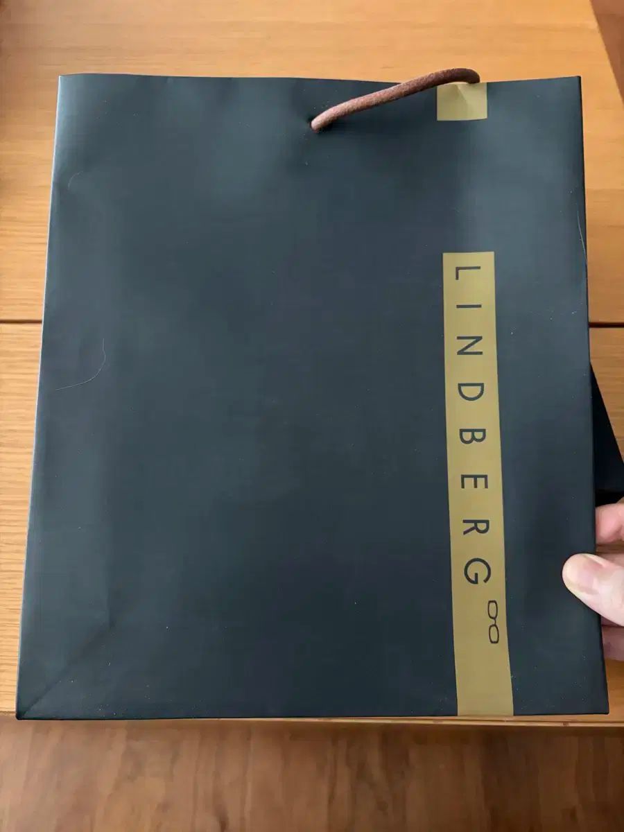 LINDBERG リンドバーグ