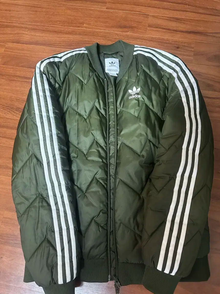 アディダス キルティング ジャケット