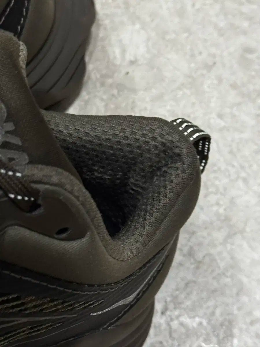 HOKA ONE ONE ホカオネオネ ボンダイ 8 TS ケージ ディープ アンバー 24.5cm サイズ