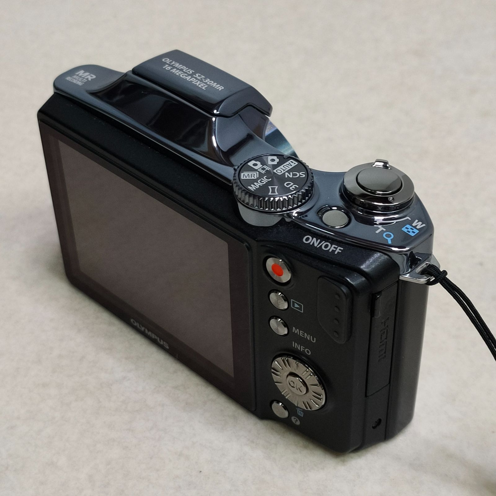 コンパクトデジタルカメラ OLYMPUS SZ-30MR オリンパス OLYMPUS SZ