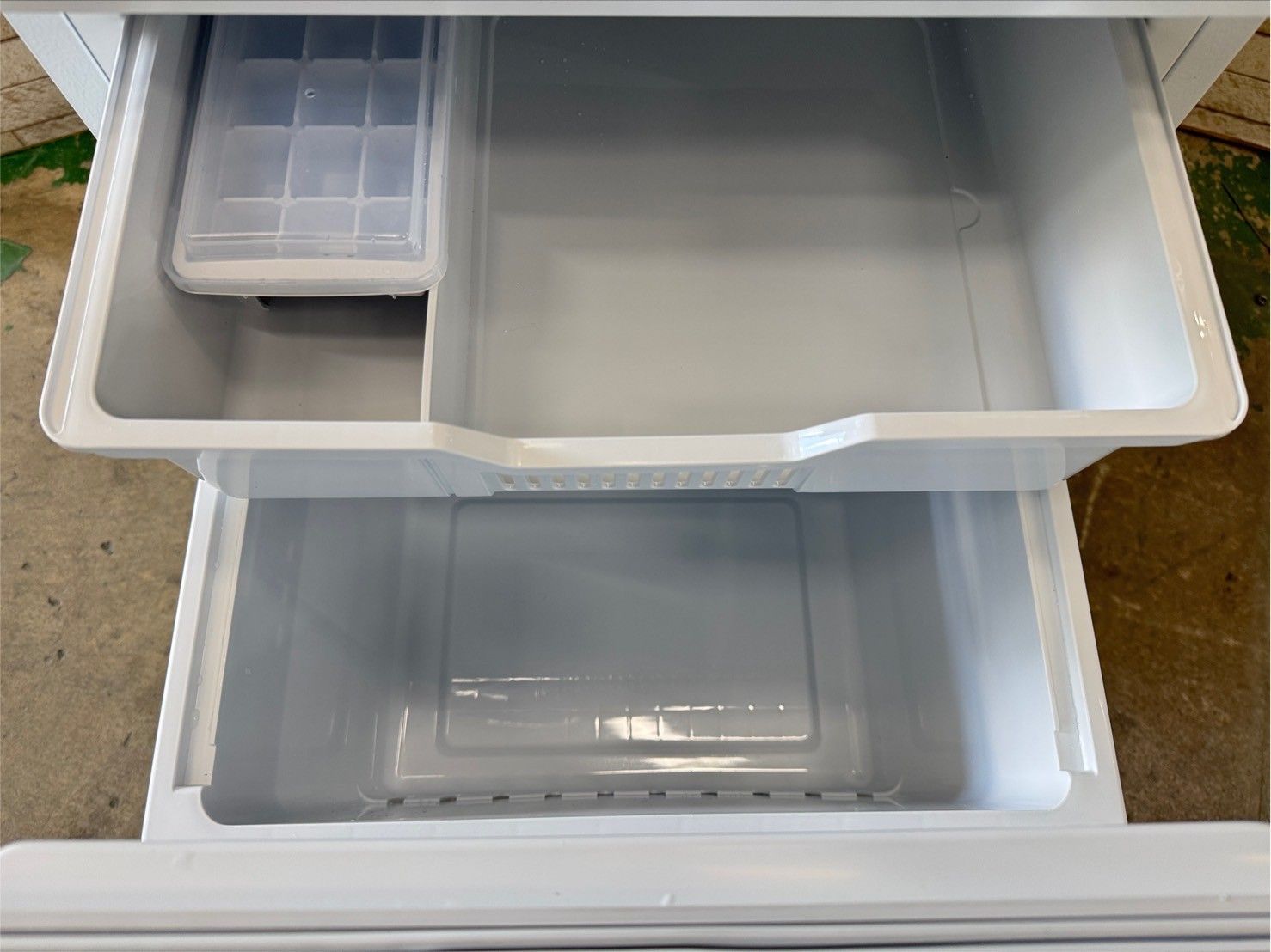 【高年式】大阪送料無料★3か月保障★2024年★HR-D13E3W★IR-919 高年式】大阪送料無料☆3か月保障付き☆冷蔵庫☆ハイセンス☆2ドア