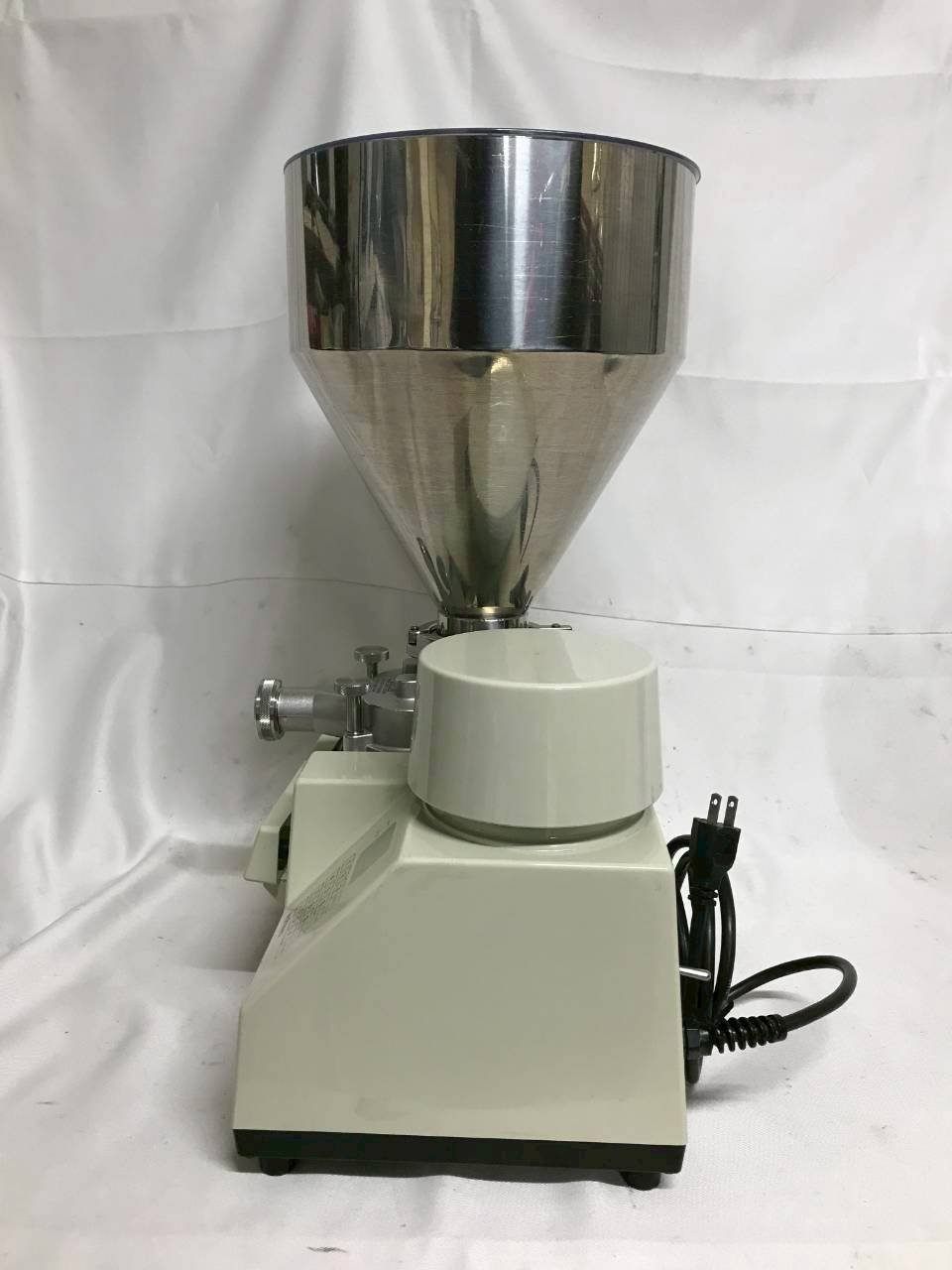 北見市発 アラハタフードマシン シュークリーム注入器 MKV 2016年製 白 卓上