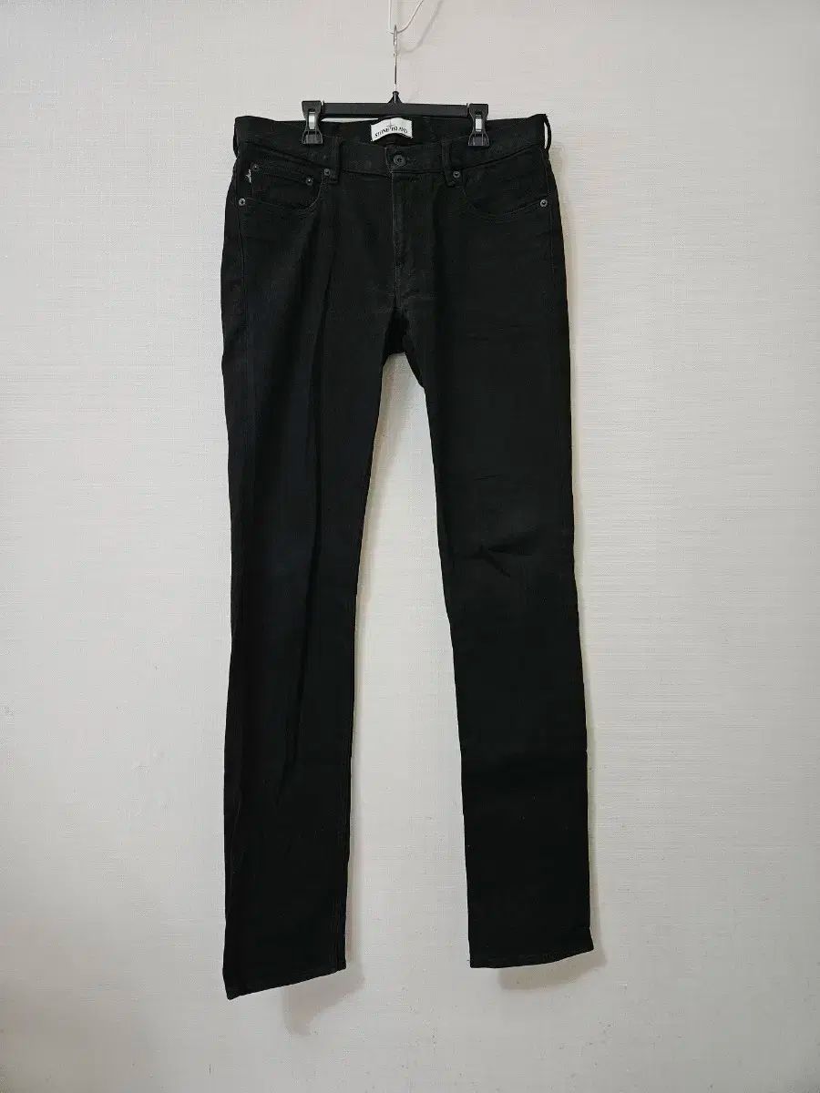 STONE ISLAND ストーンアイランド ブラックジーン