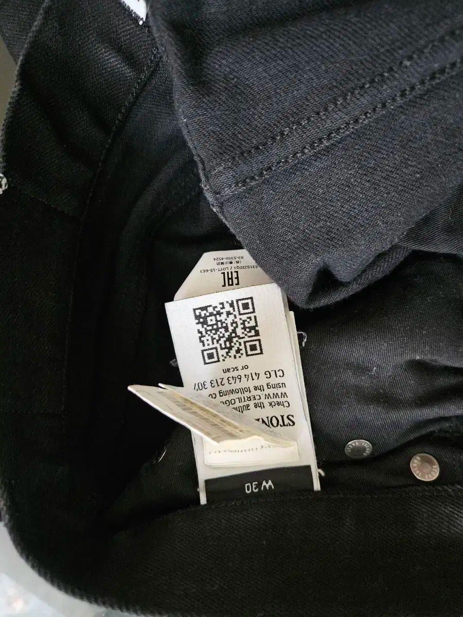 STONE ISLAND ストーンアイランド ブラックジーン DECORATOM_COM_BR