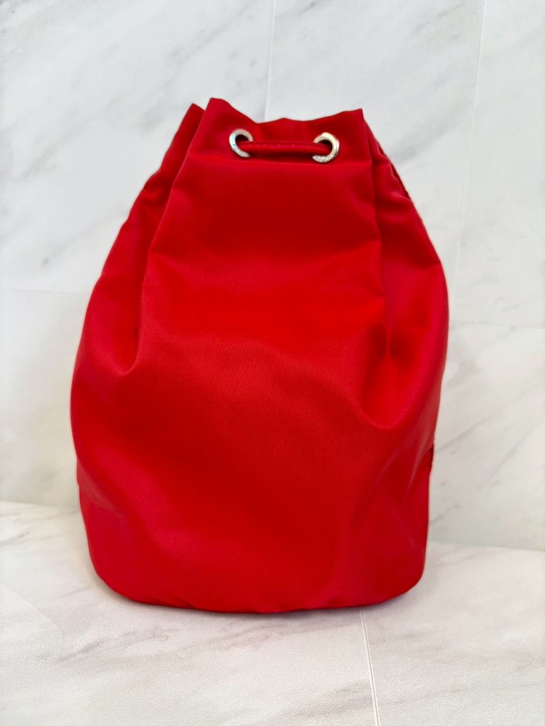 PRADA プラダ 巾着 袋 ミニ ポーチ Nylon ナイロン 赤 レッド トライアングル ロゴ ワッペン メンズ レディース 小物