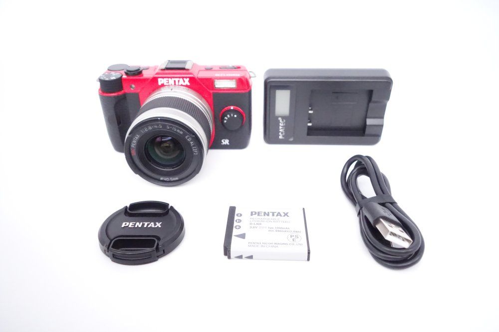 ペンタックス PENTAX デジタルミラーレス一眼 Q10 ズームレンズキット レッド D06010A