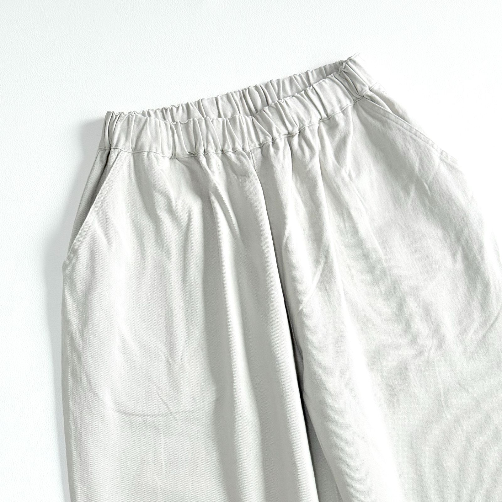 オローネ コットン バルーン パンツ アイボリー ゆったりテーパード ゴムウエスト ナチュラル シンプル