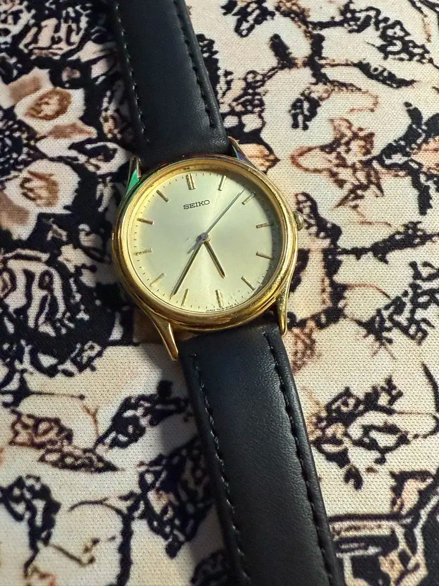 セイコー ヴィンテージ クオーツ 時計