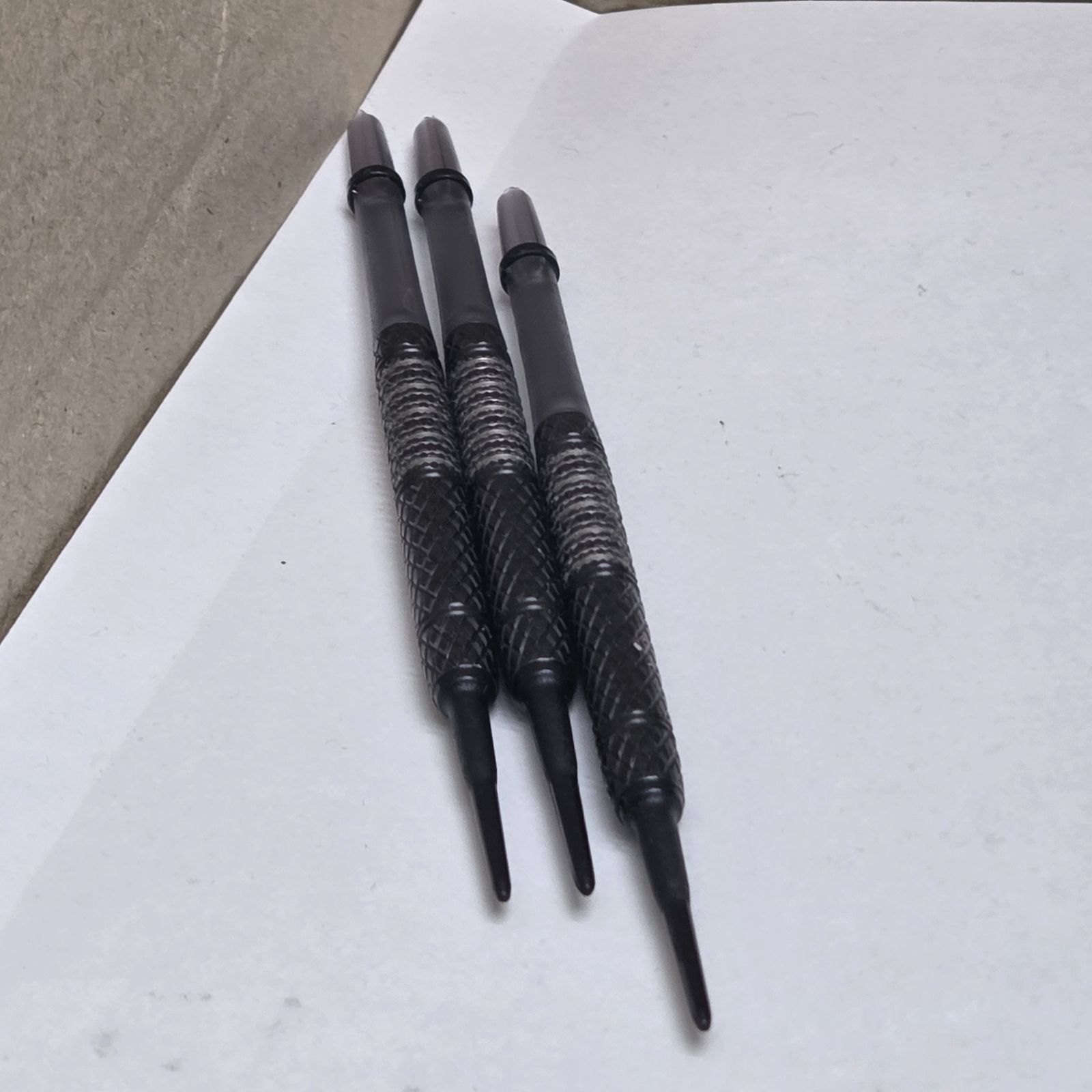 10 S99441 DYNASTY ダイナスティー KATANA 桐生 肆 プレーン 松田純選手モデル ボードゲーム ダーツ おもちゃ