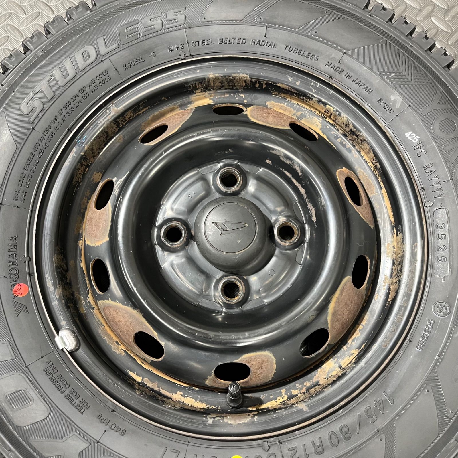 25年製 タイヤ 145 80 R 12 78 N LT ヨコハマ SY 01 ダイハツ ハイゼット スタッドレスタイヤ 冬タイヤ 1140