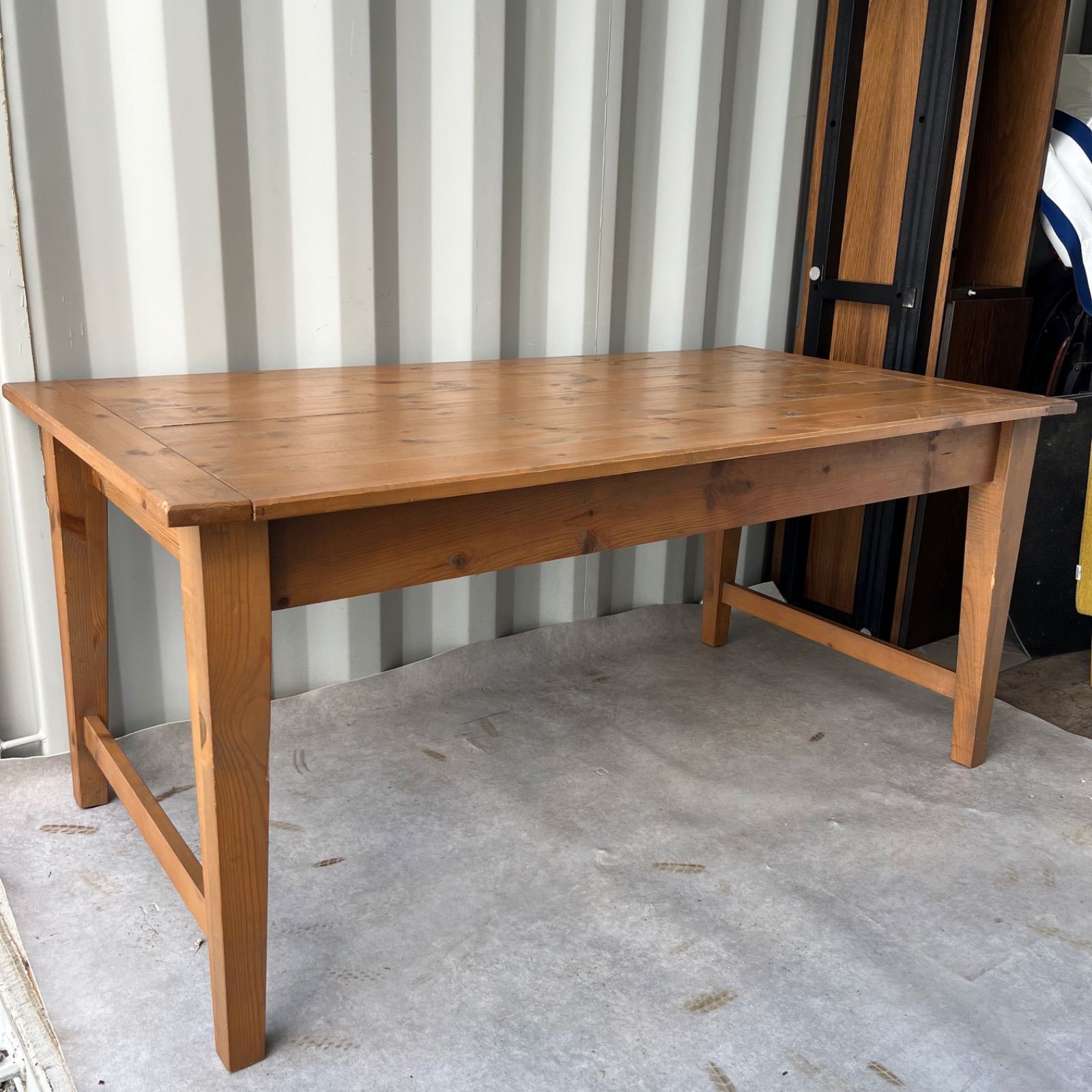 ファニチャー バワリー