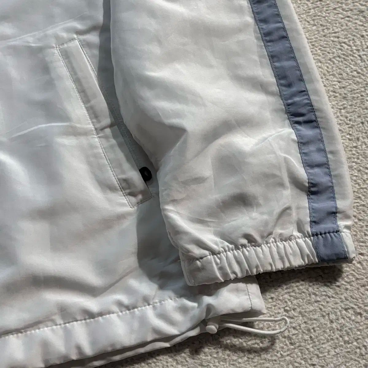 アディダス 必須アイテム