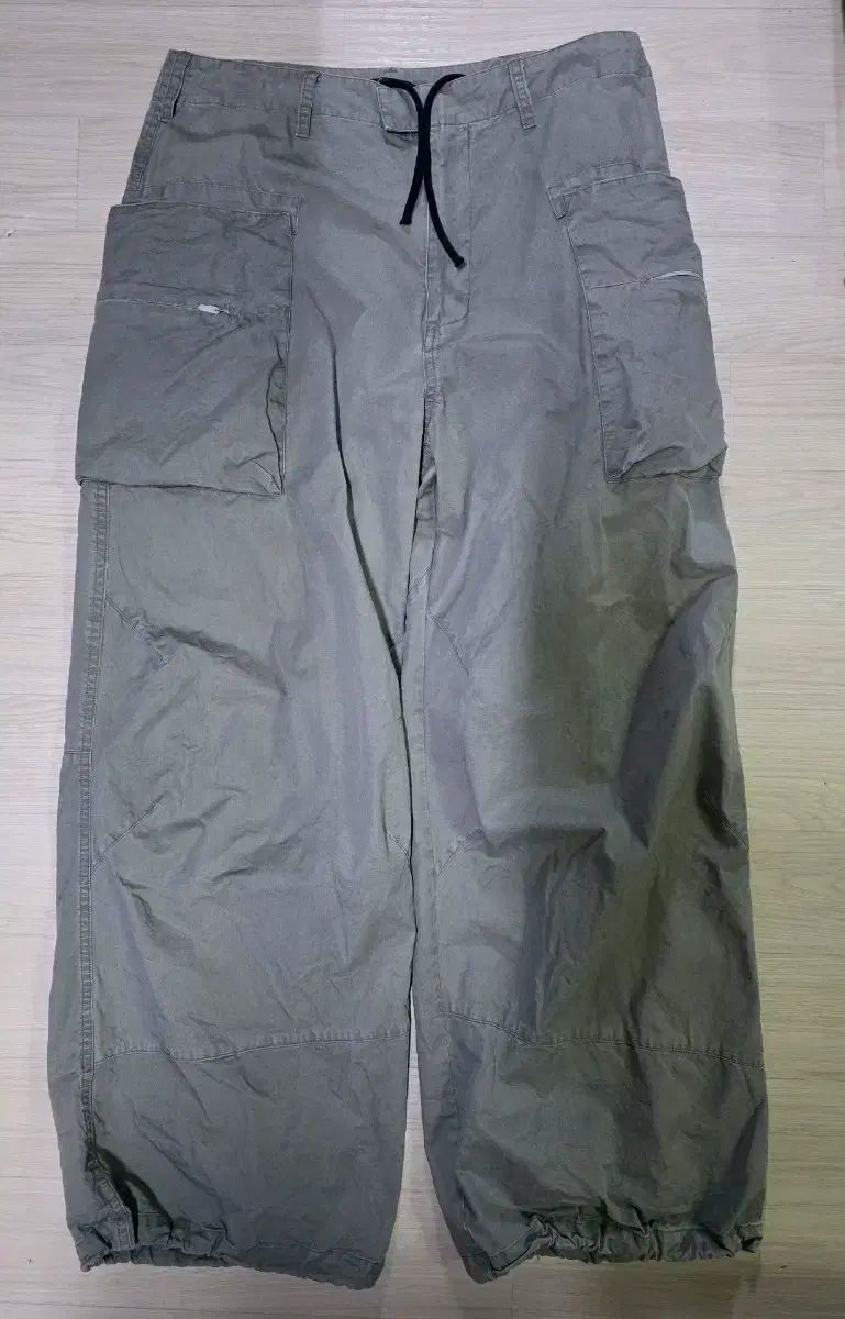 Hatchingroom BIG カーゴ パンツ フェイディド オリーブ 3 M