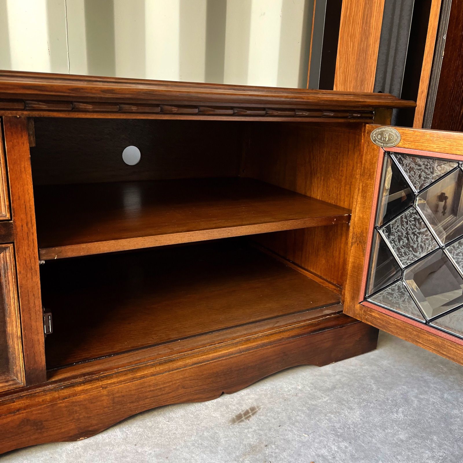 定価16.4万 クラシック英国風アンティークステンドグラス テレビボード TV台 MARWIL-DEMENAGEMENTS_CH