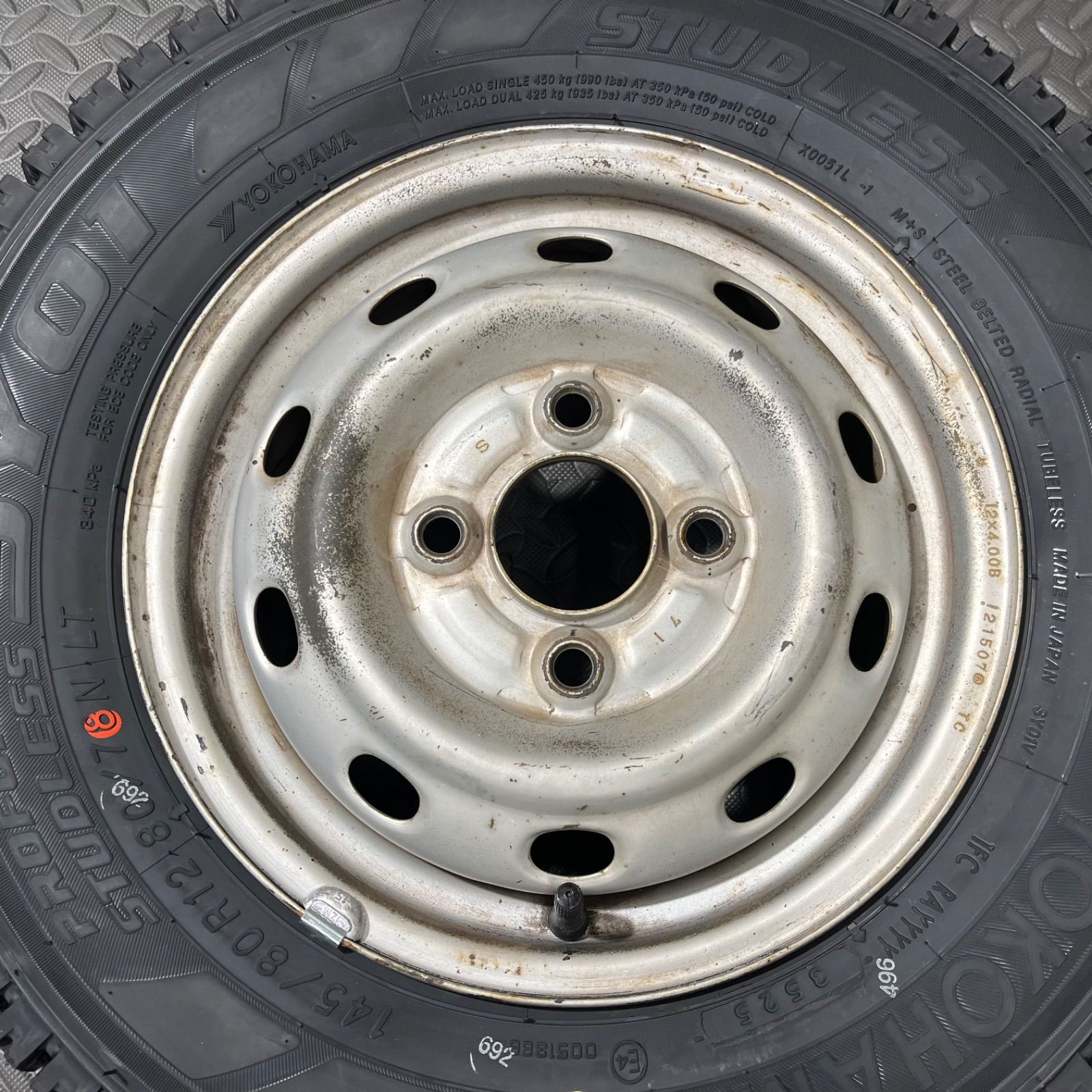 25年製 タイヤ 145 80 R 12 78 N LT ヨコハマ SY 01 V スバル サンバー サンバーディアス スタッドレスタイヤ 冬タイヤ 1141