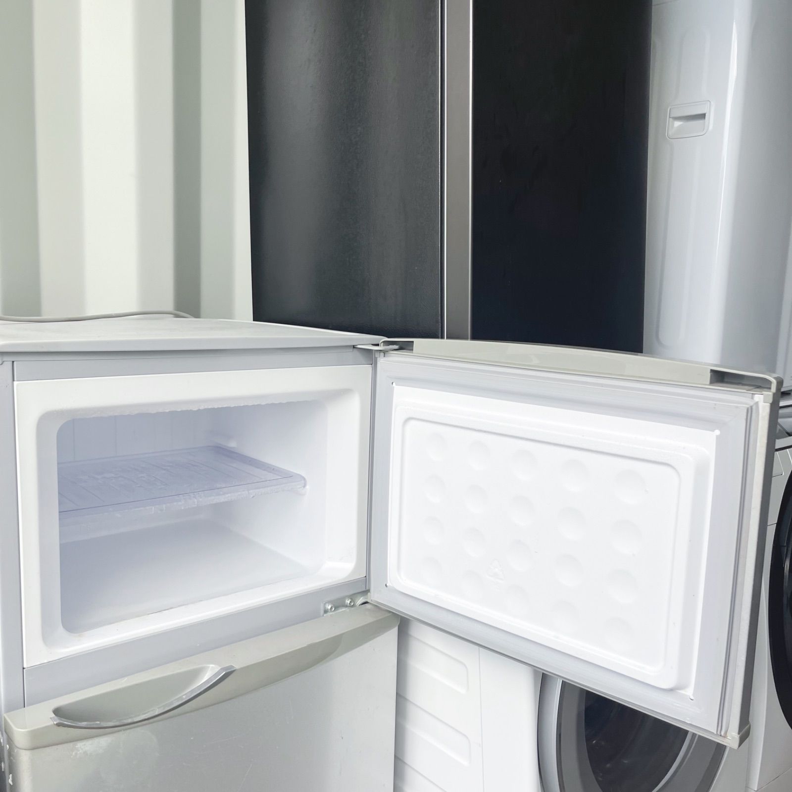 330取付無料！完動品！SHARPシルバー冷蔵庫パステルピンク洗濯機電子レンジ 330取付無料！完動品！SHARPシルバー冷蔵庫パステルピンク洗濯機電子