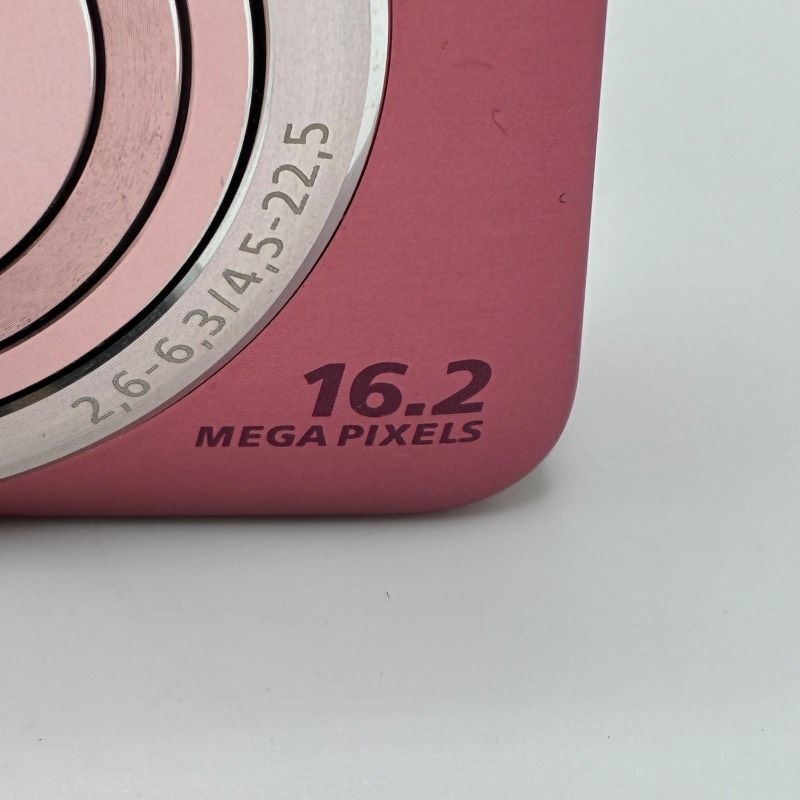 コンパクトデジタルカメラ