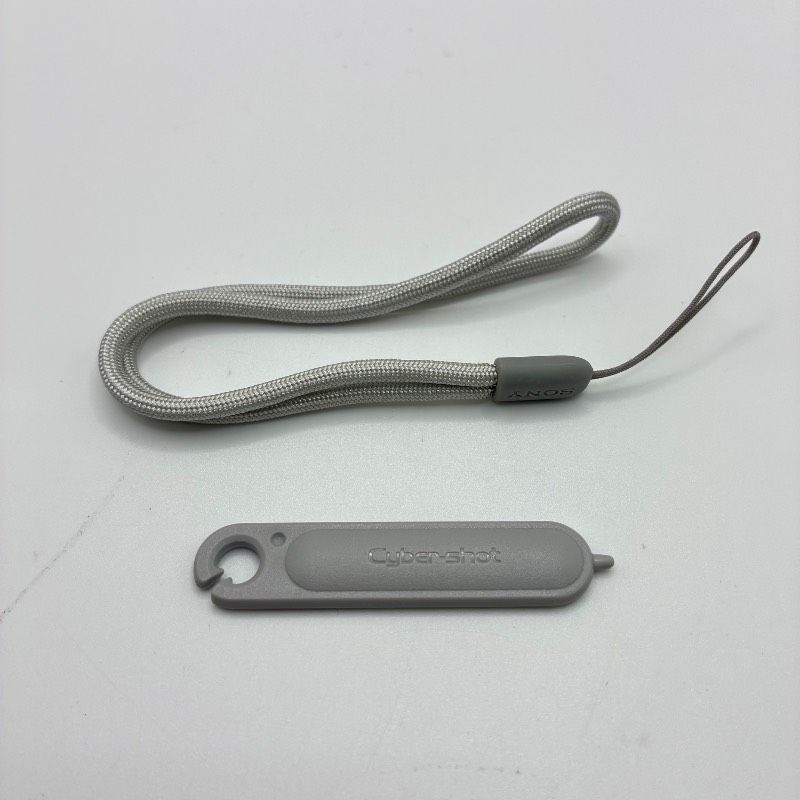 コンパクトデジタルカメラ