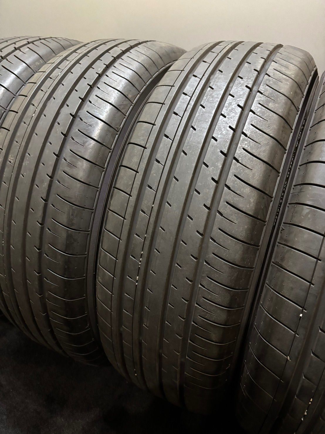 225 65 R 17 BluEarth XT AE 61 22年製 夏タイヤ サマータイヤ 4本 ヨコハマ ブルーアース ハリアー RAV 4 CX 5 南7 K 470