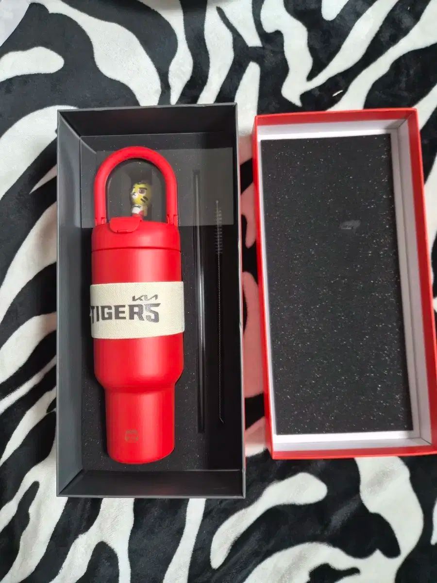 オーデンセ x KBO KIAタイガース ステンレスボトル 750ml