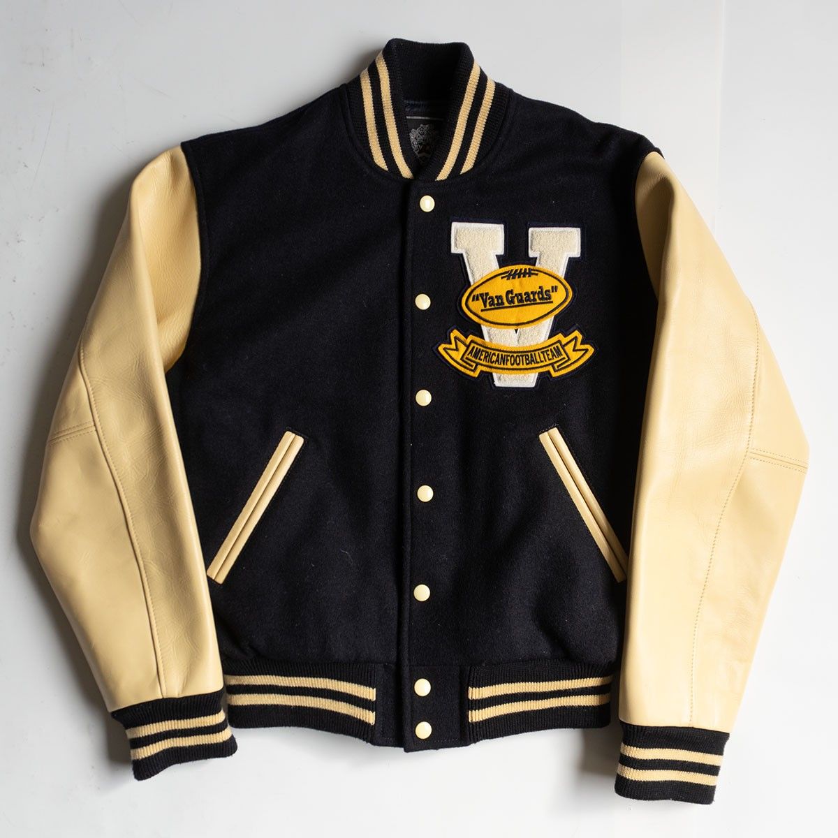 VAN スタジャン ブラック レザー袖 VAN スタジャン VAN スタジャン ブラック レザー袖 VAN レーシング