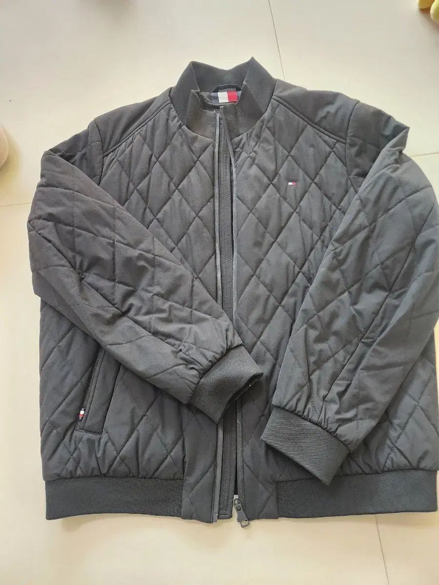 トミーヒルフィガー キルティング ジャケット ブラック XL