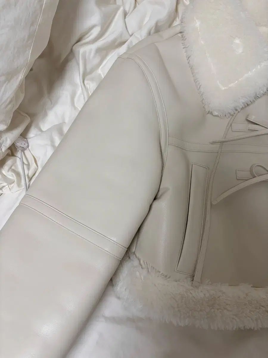 ムートン クリーム