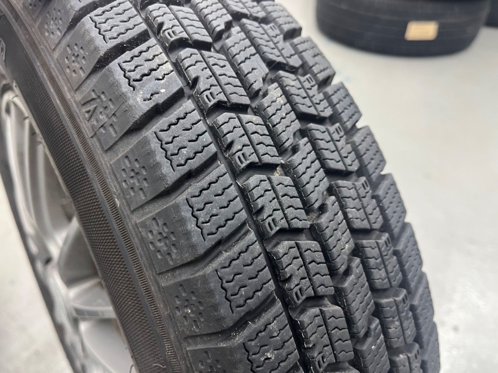  ホンダNBOXスタッドレスタイヤホイル付145 80 R 13 軽自動車全般 13インチ タイヤ ホイールセット