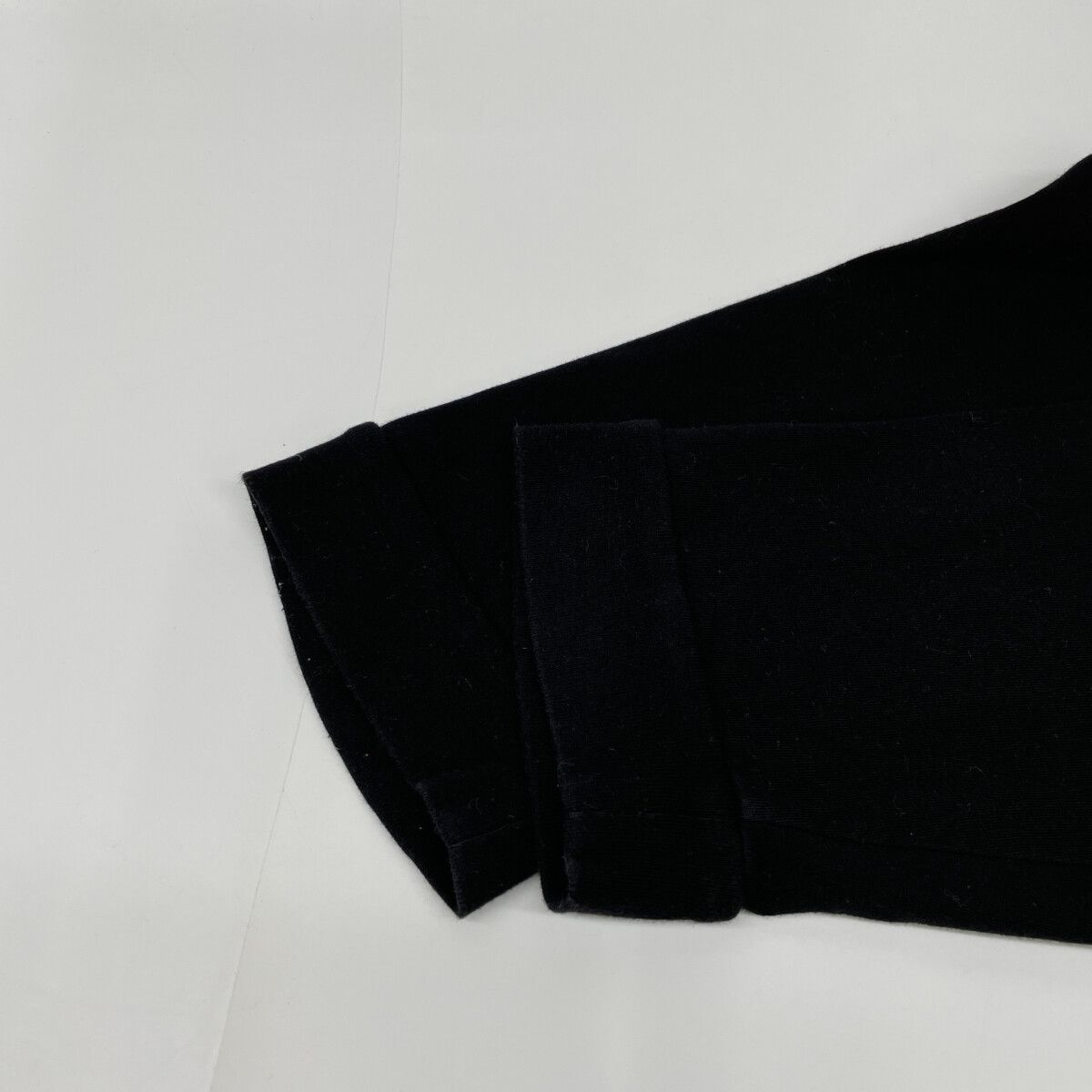 MONCLER モンクレール C-SCOM ロゴ グラフィティ L S T-shirt L WWW_KARIMZIABAT_FR