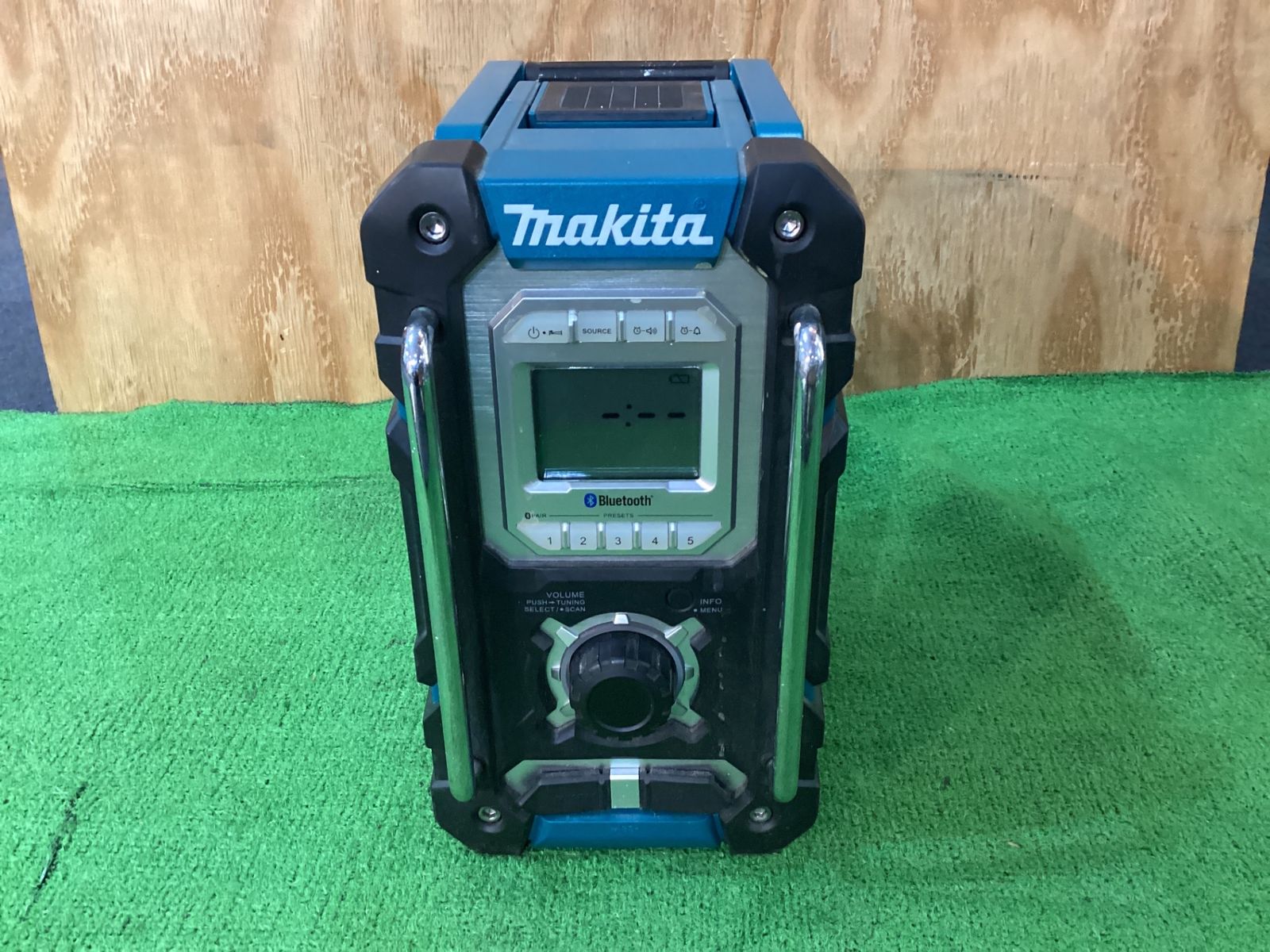 108 充電式ラジオ