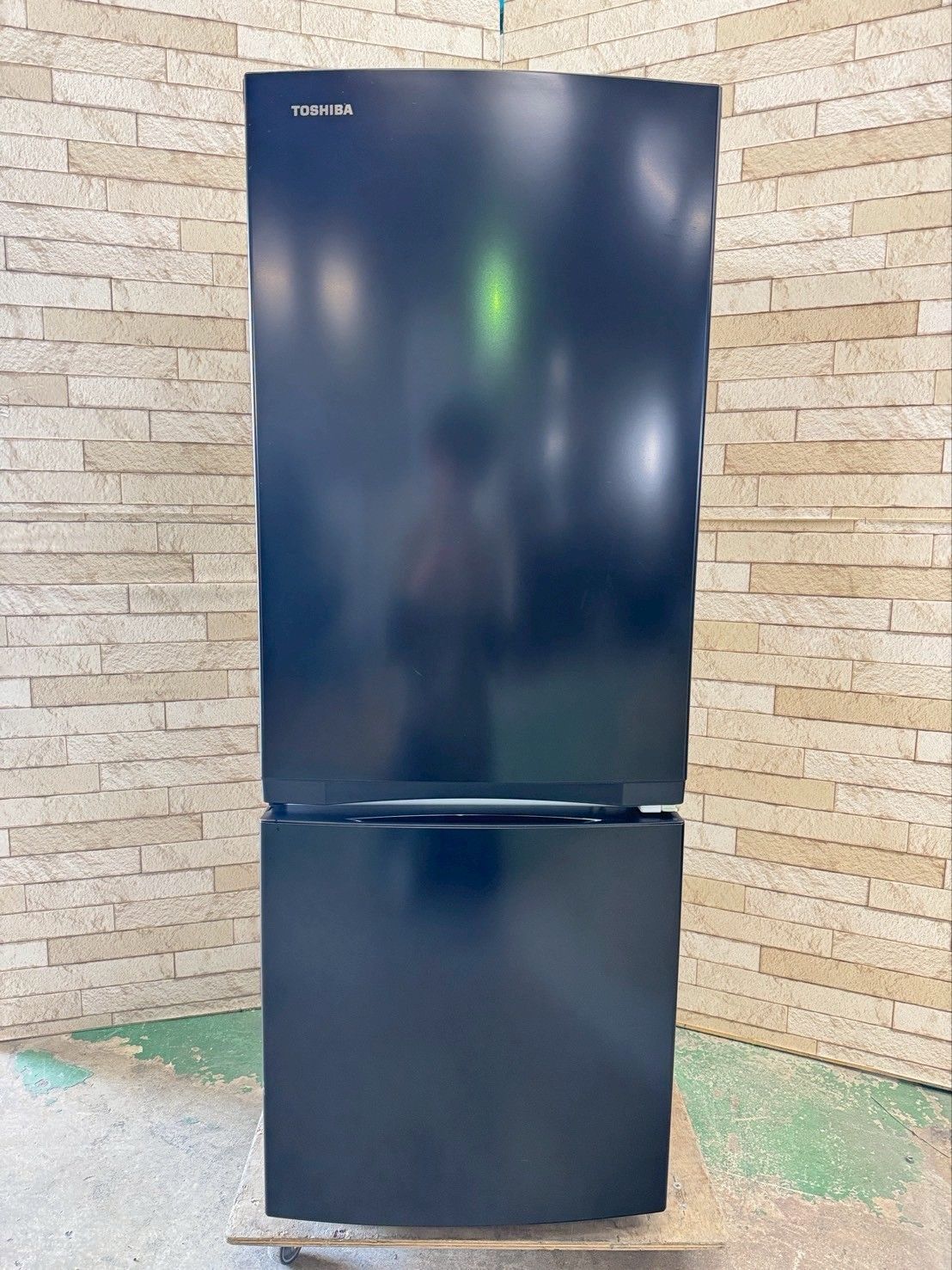 大阪送料無料☆3か月保障付き☆冷蔵庫☆東芝☆2ドア☆2023年☆GR-V15BS