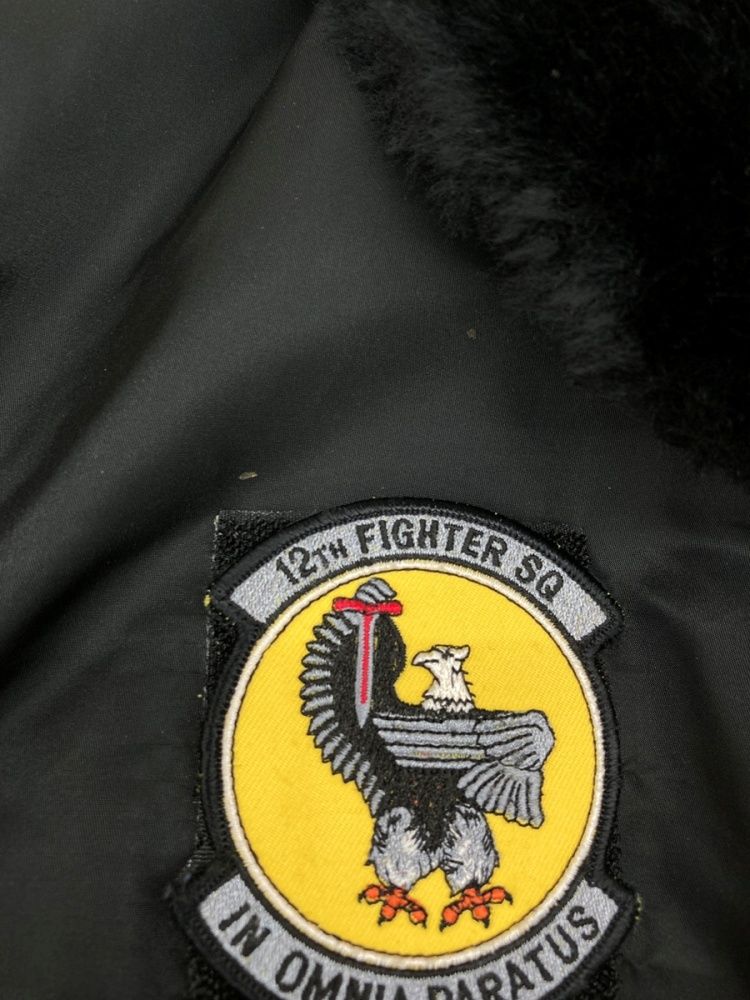 ジャケット ロゴ