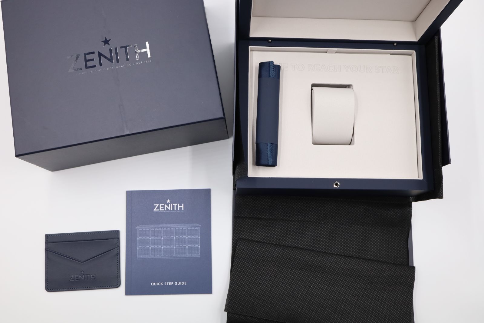 超 ゼニス 空箱 カードケース 冊子付き 拭き布付き