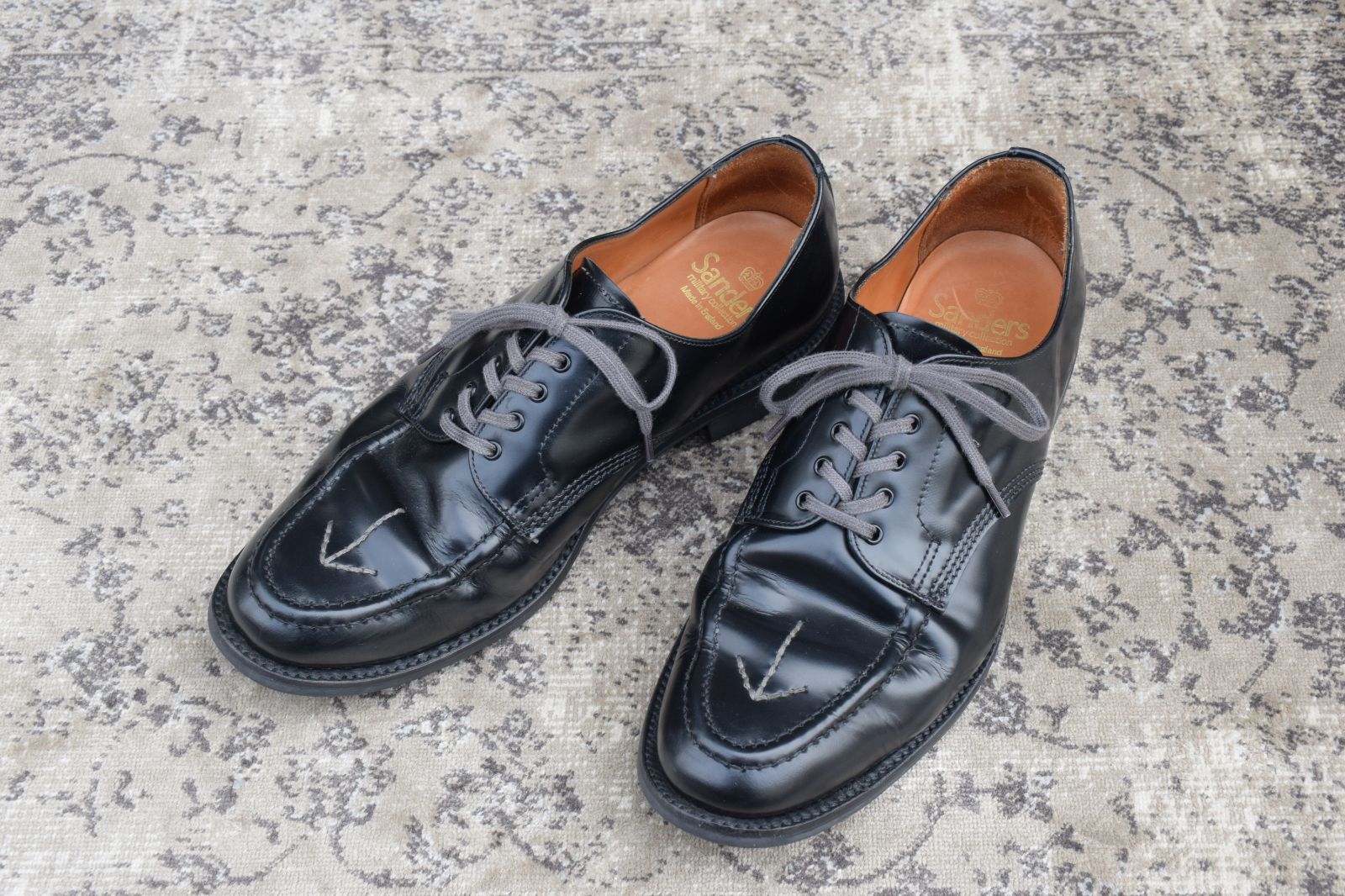 SANDERS サンダース MILITARY BROAD ARROW APRON DERBY ミリタリーブロードアロー エプロンダービー Uチップ 外羽根 黒 ブラック UK8 27.0〜27.5cm W3163