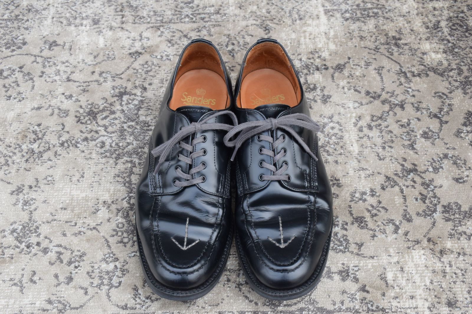 SANDERS サンダース BROAD ARROW APRON DERBY ミリタリーブロードアロー エプロンダービー Uチップ 外羽根 黒 ブラック UK 8 27.0〜27.5 cm W 3163