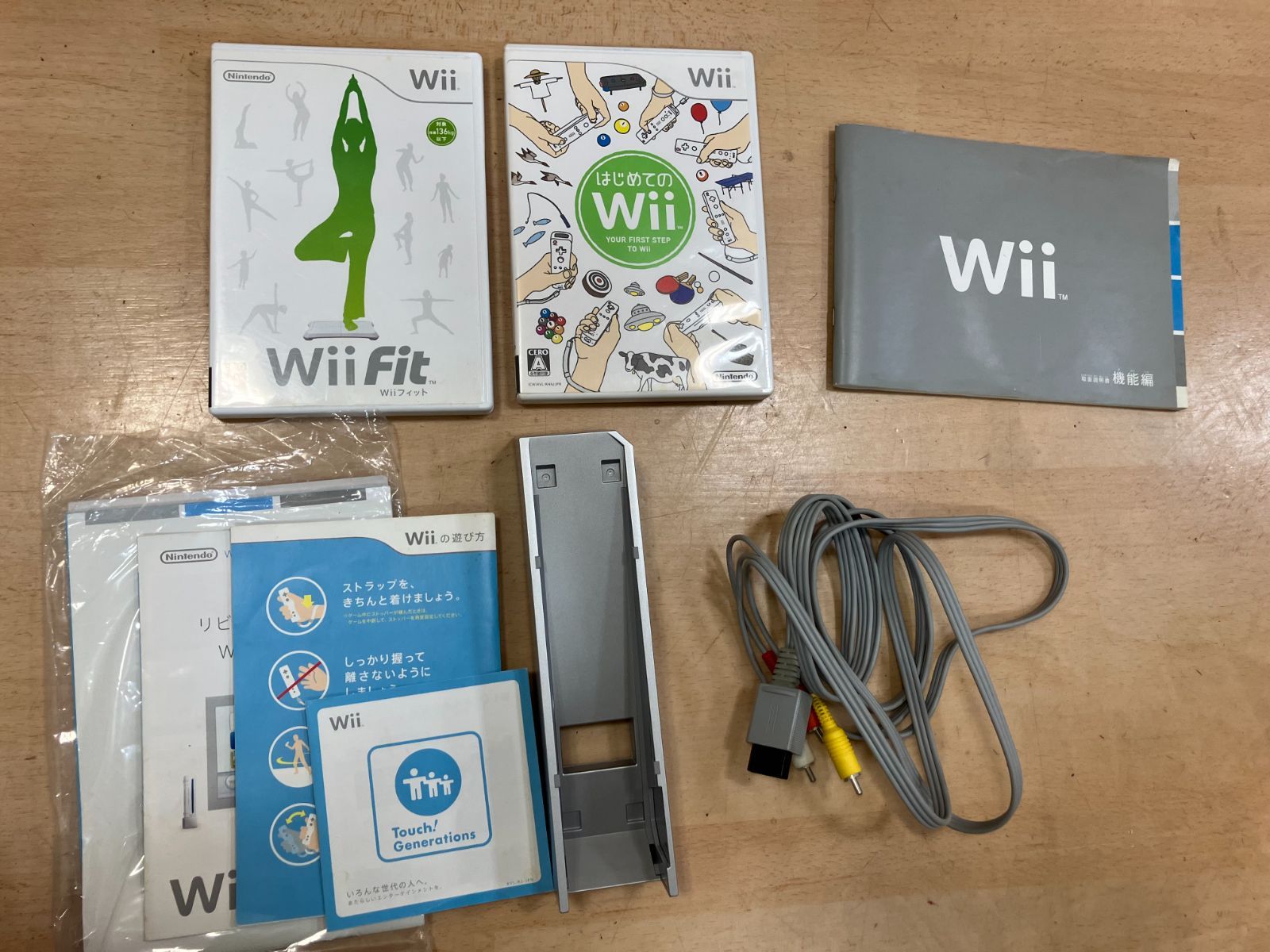 Nintendo Wii 本体 + ゲームソフト3本セット wii 本体一式とゲーム