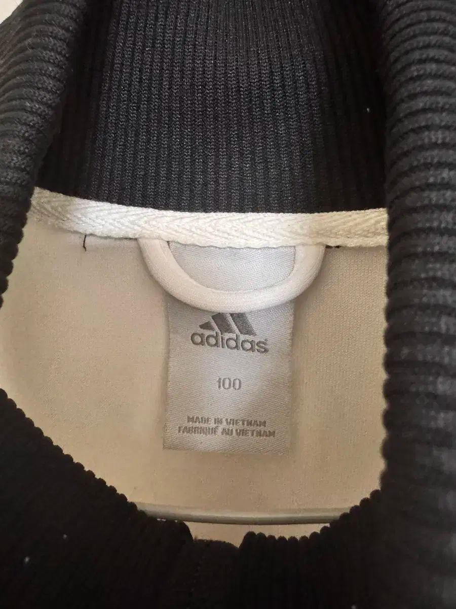 アディダス 白黒 ジャージ サイズ100