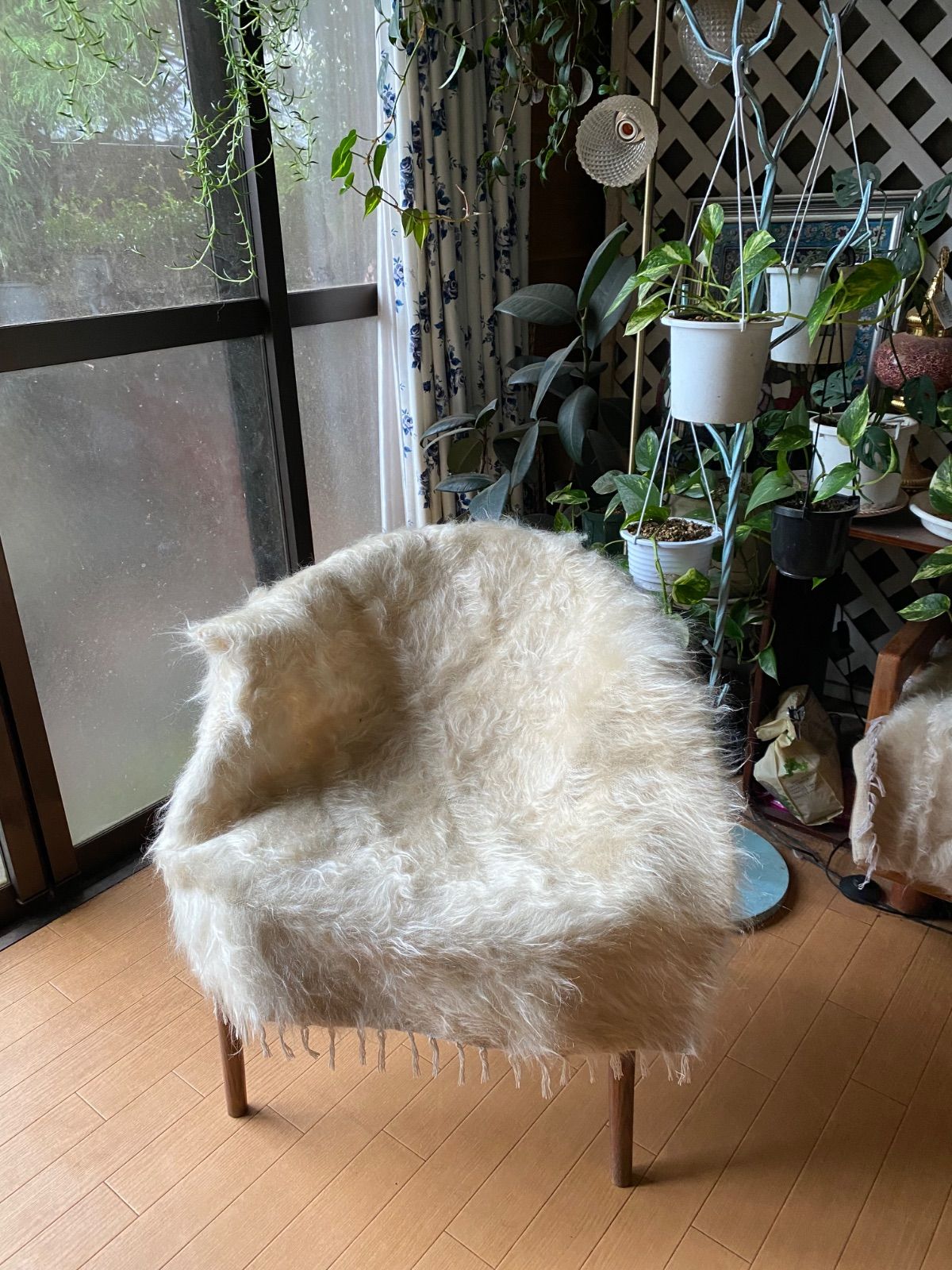 品 ヴィンテージシイルトバッタニイェ白