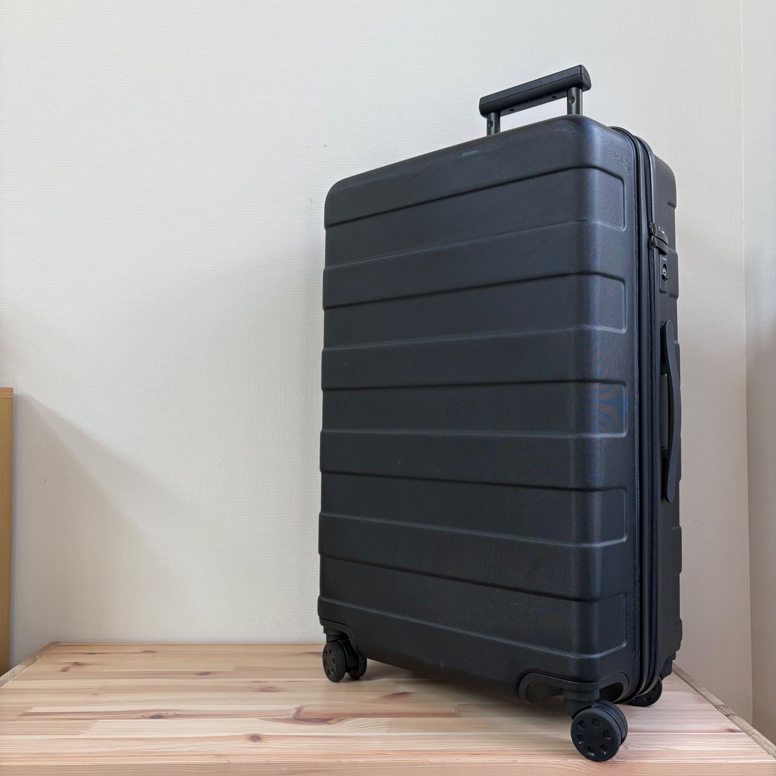 無印 バーを自由に調節できる ハードキャリーケース 75L