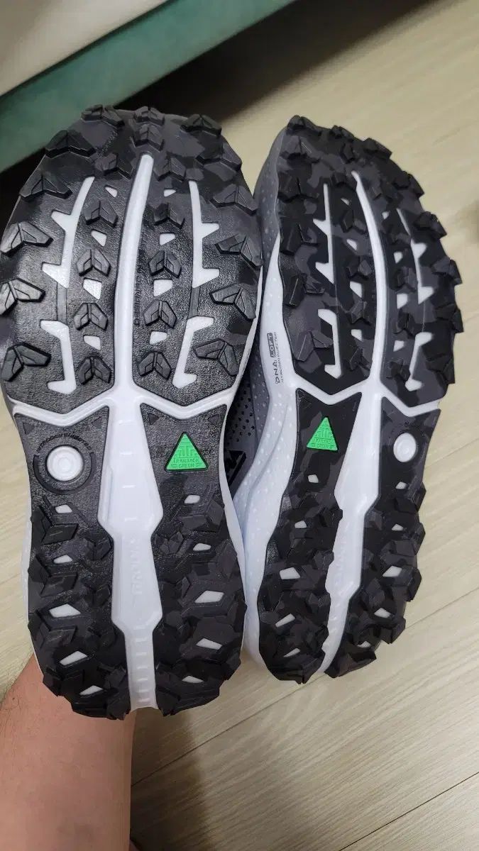 トレイルシューズ カルデラ8