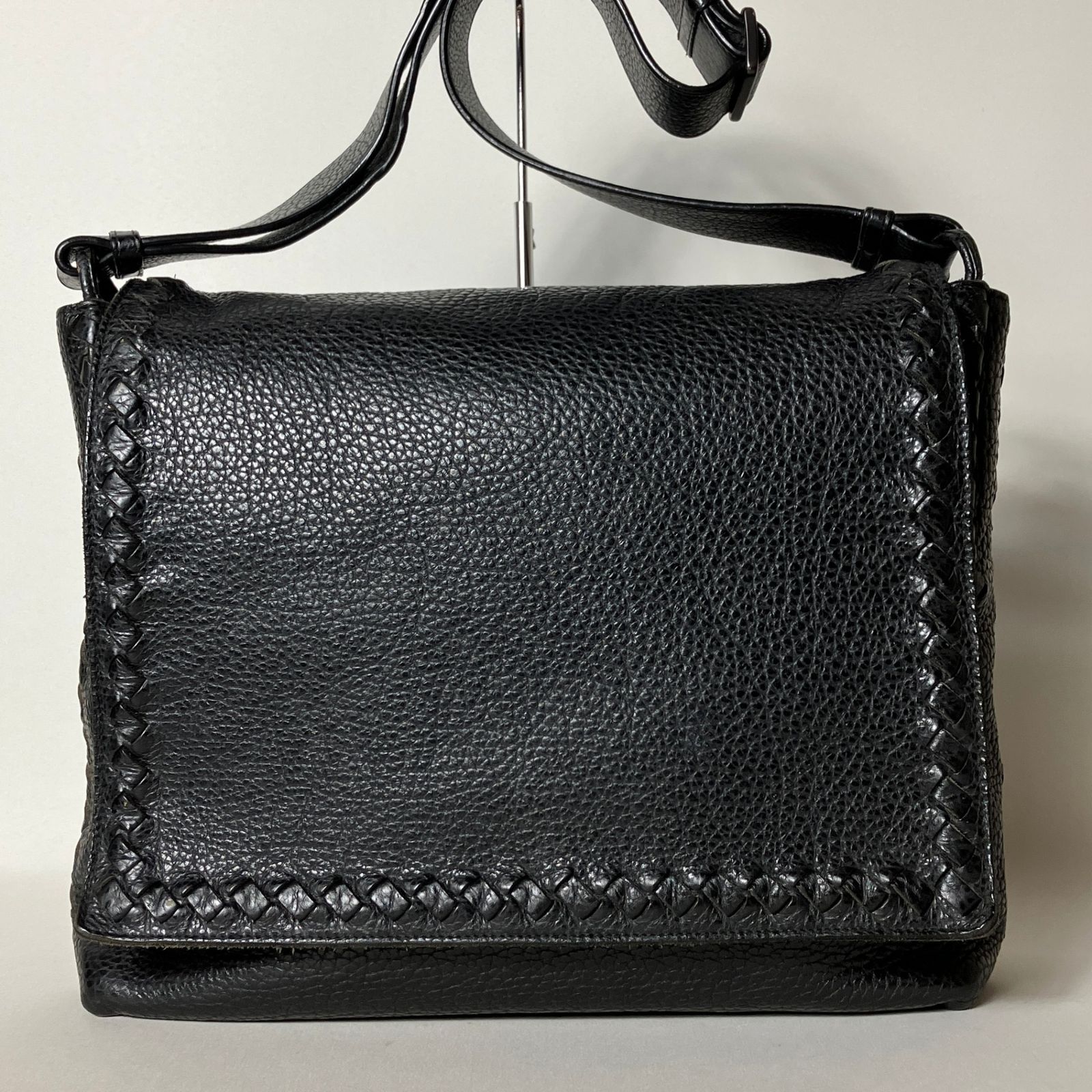 2510-164｜ ｜ボッテガヴェネタ イントレチャート メッセンジャーバッグ