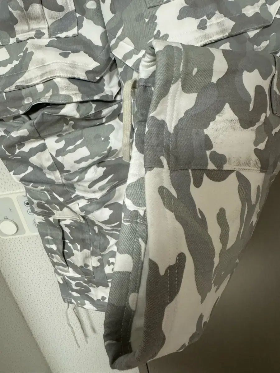 カモフラージュパンツ