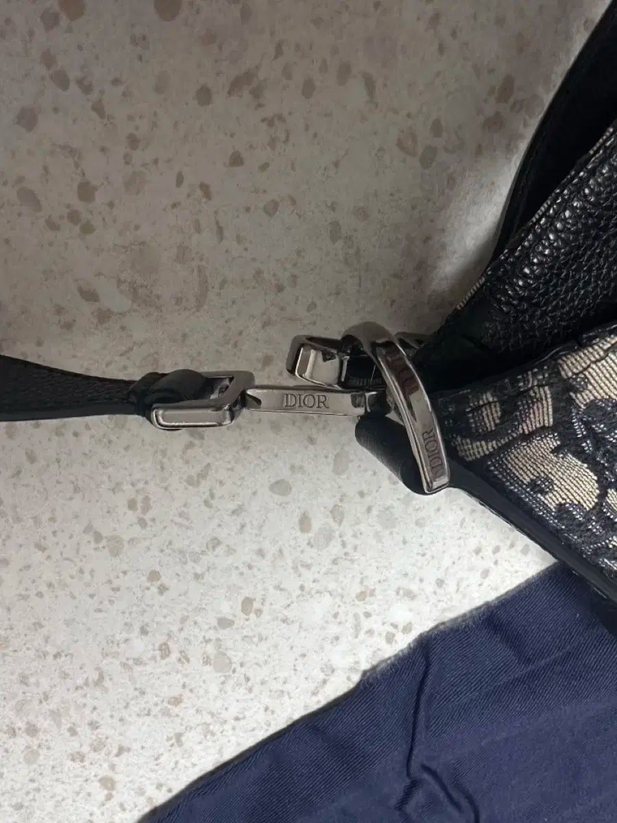 ディオール オブリーク サドル ソフトバッグ WWW_KARIMZIABAT_FR