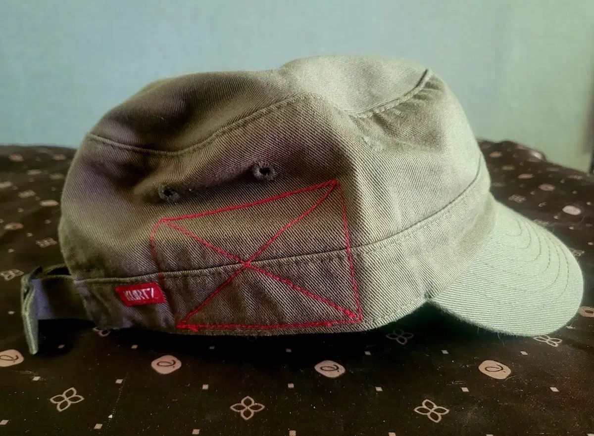 Akurtz エイカーツ カーキ ミリタリーキャップ